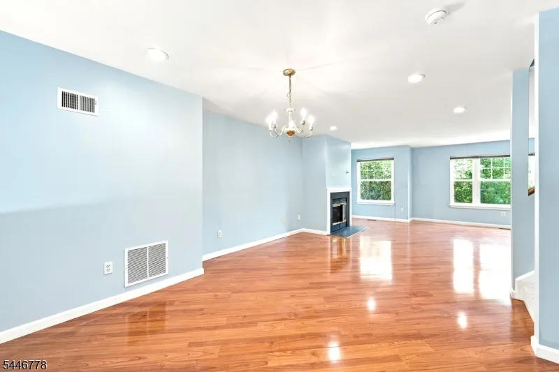 350 Greenfield Rd Bridgewater, NJ 08807