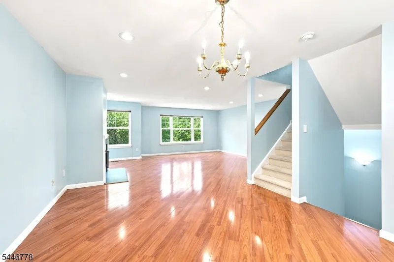 350 Greenfield Rd Bridgewater, NJ 08807