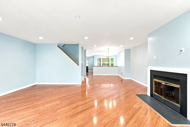350 Greenfield Rd Bridgewater, NJ 08807