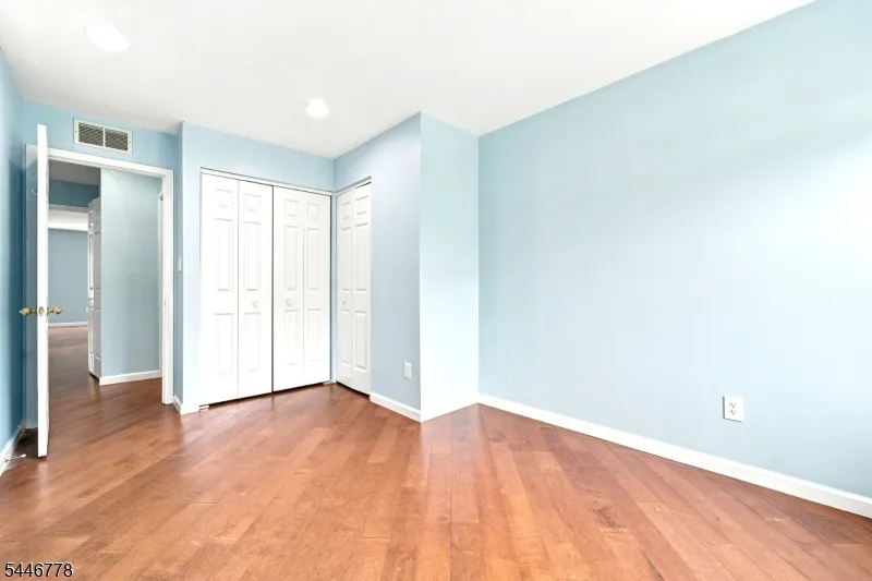 350 Greenfield Rd Bridgewater, NJ 08807
