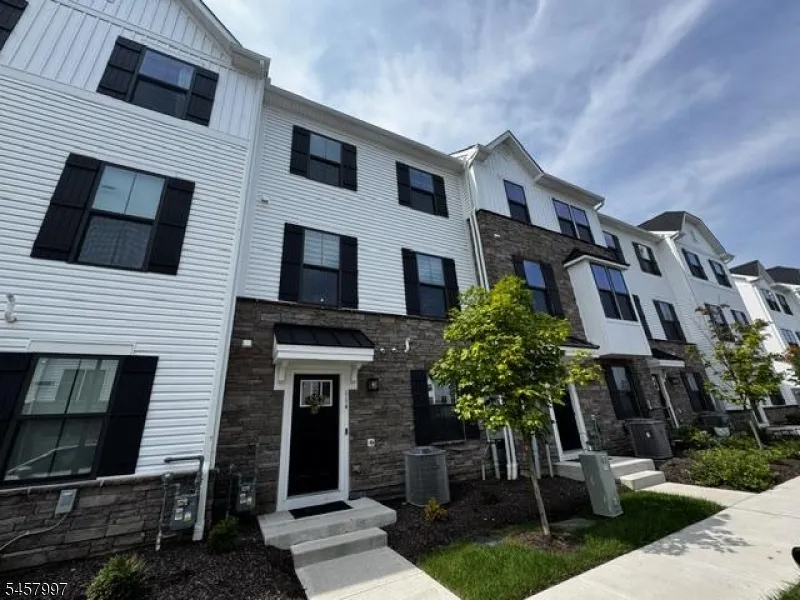 114 Bergen St Hackettstown Town, NJ 07840
