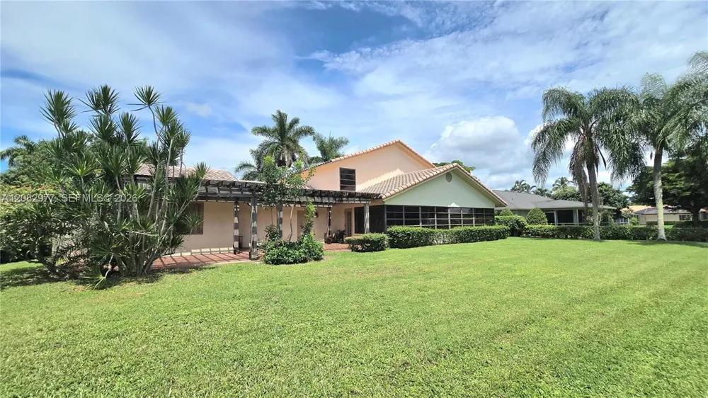 12724 Westport Cir Wellington, FL 33414