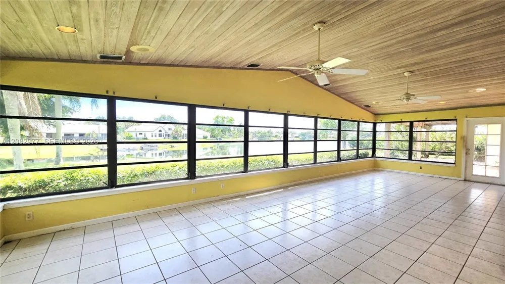 12724 Westport Cir Wellington, FL 33414