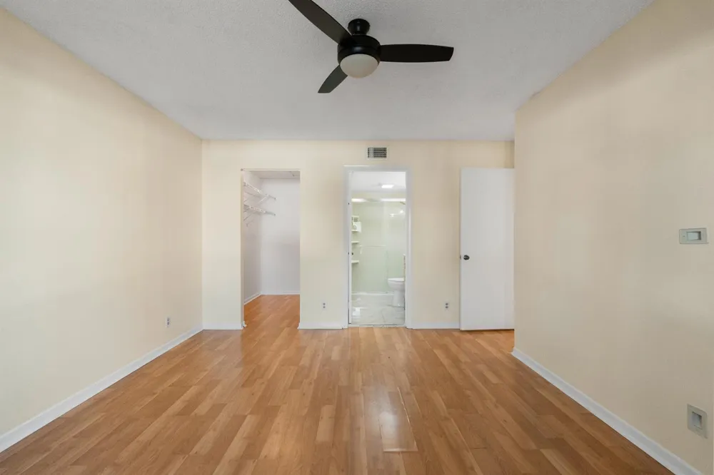 706 Sunny Pine Way #E2 