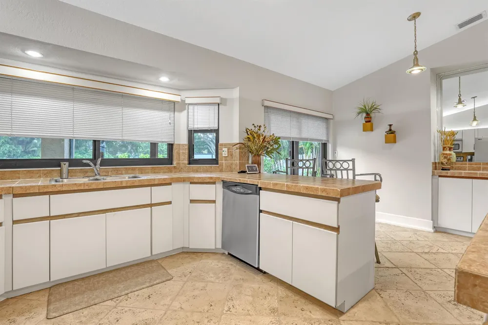 2156 AMESBURY CIRCLE Wellington, FL 33414