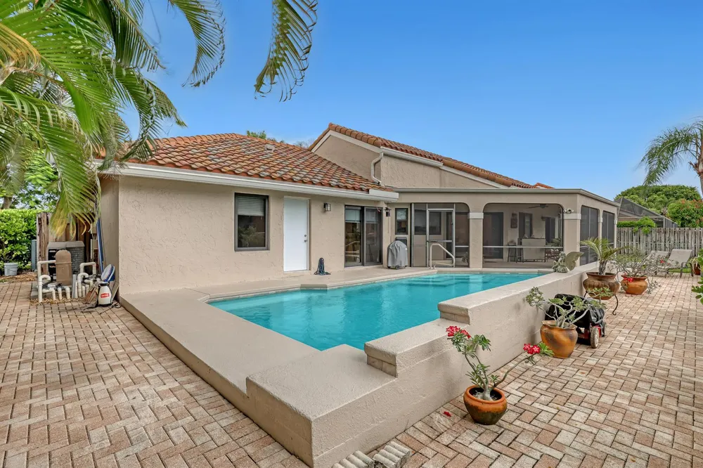 2156 AMESBURY CIRCLE Wellington, FL 33414