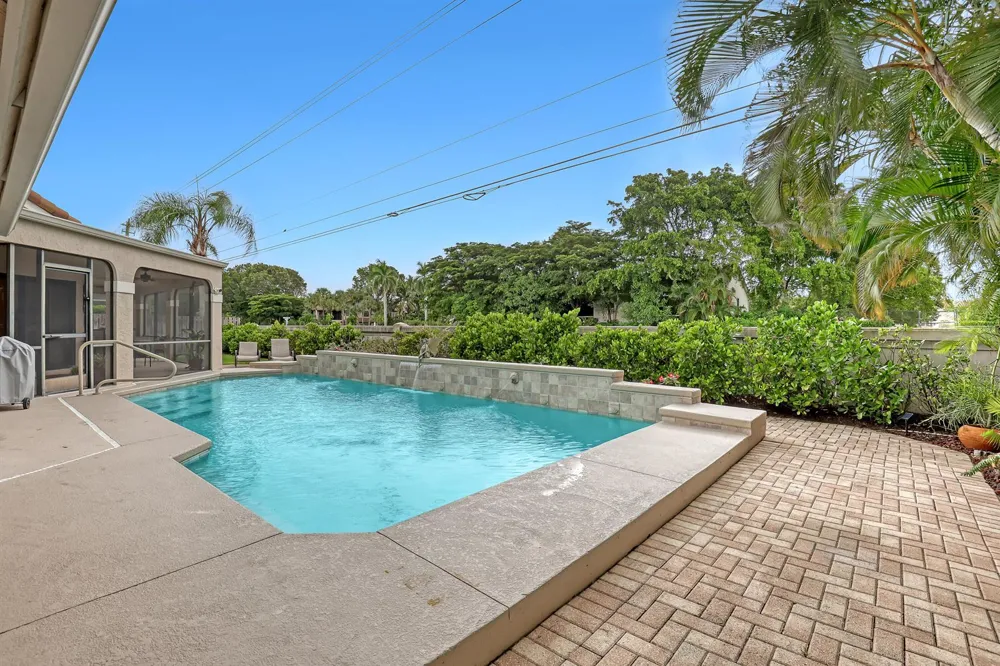 2156 AMESBURY CIRCLE Wellington, FL 33414
