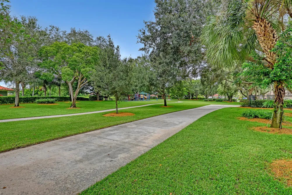 2156 AMESBURY CIRCLE Wellington, FL 33414
