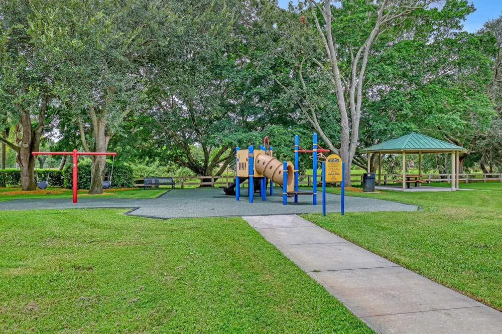 2156 AMESBURY CIRCLE Wellington, FL 33414