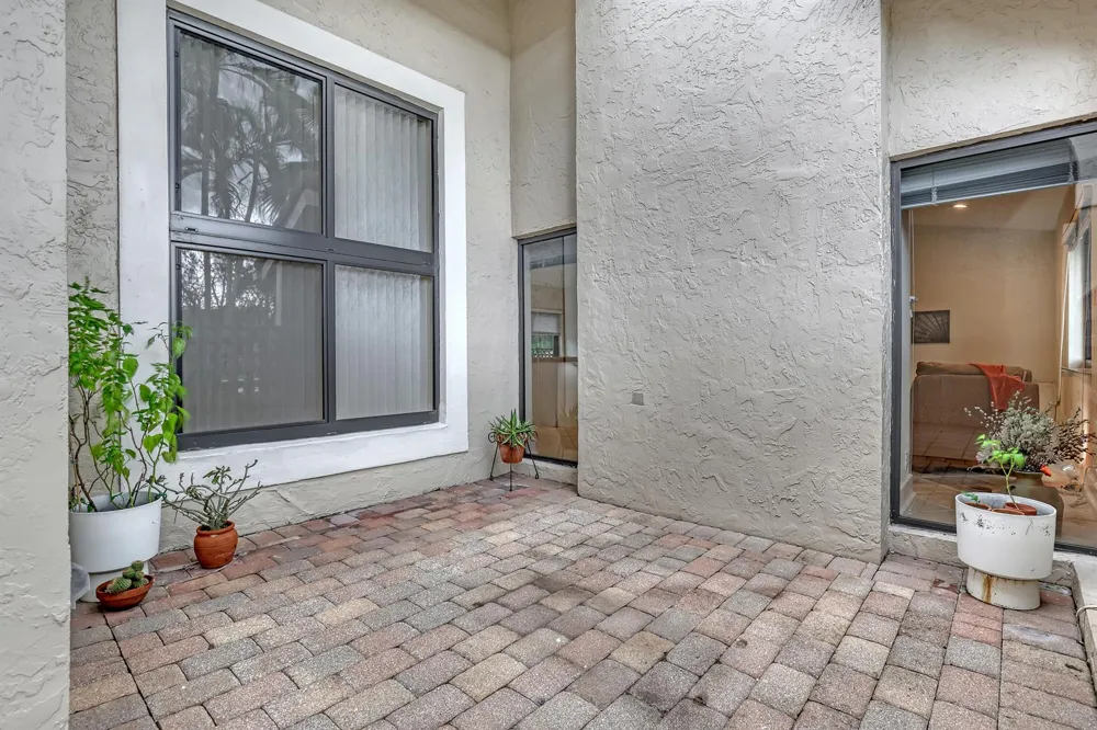 2156 AMESBURY CIRCLE Wellington, FL 33414