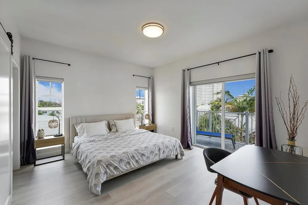 1931 NE 2ND STREET #301 Deerfield Beach, FL 33441