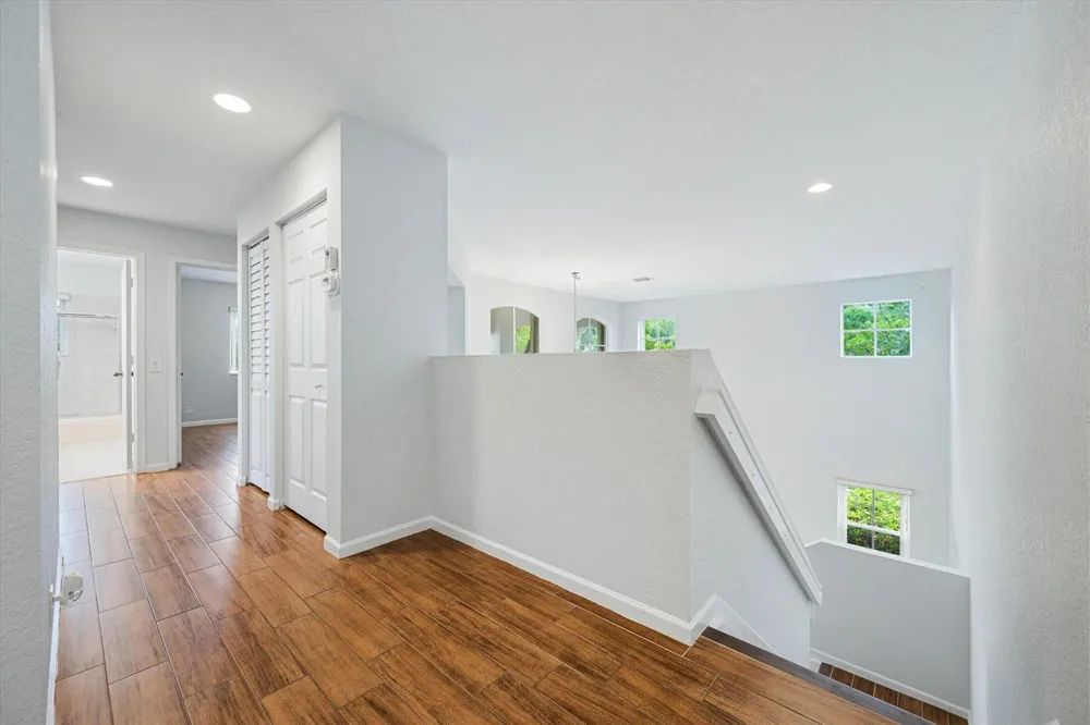 890 HAWTHORN TERRACE Weston, FL 33327