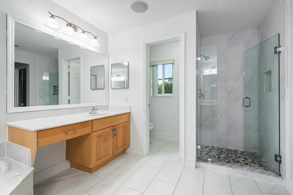 890 HAWTHORN TERRACE Weston, FL 33327