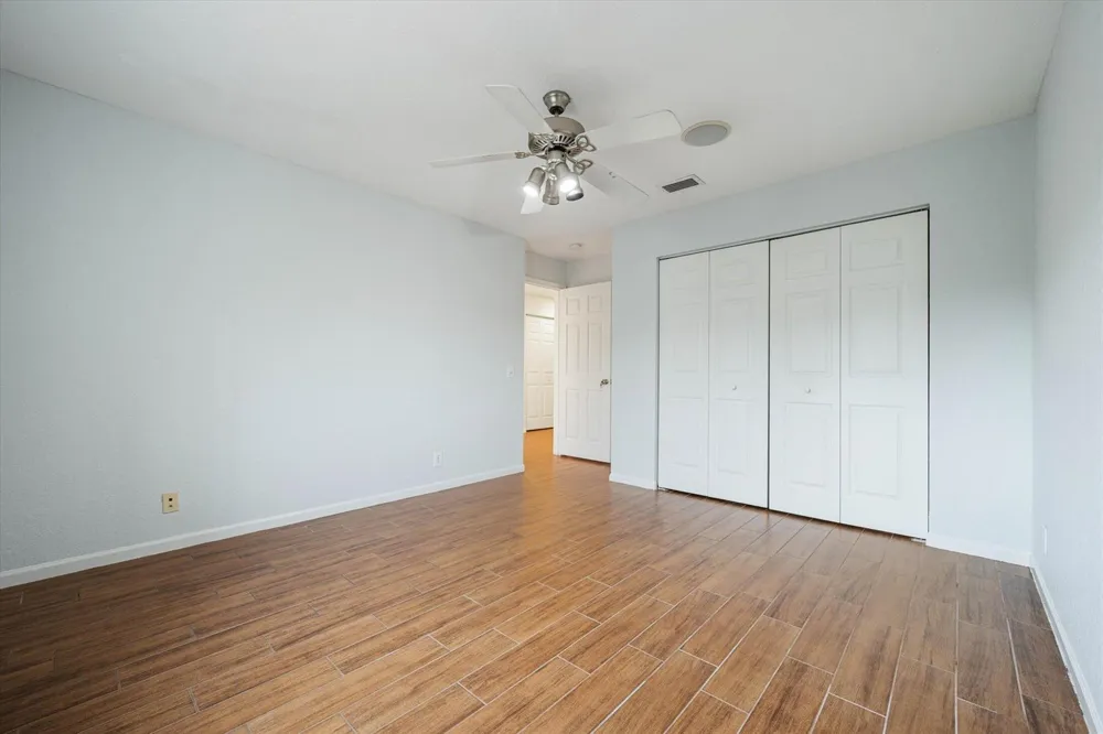 890 HAWTHORN TERRACE Weston, FL 33327