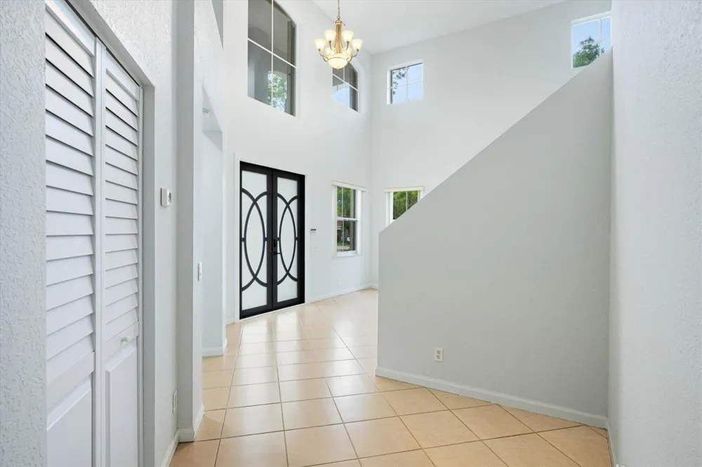 890 HAWTHORN TERRACE Weston, FL 33327