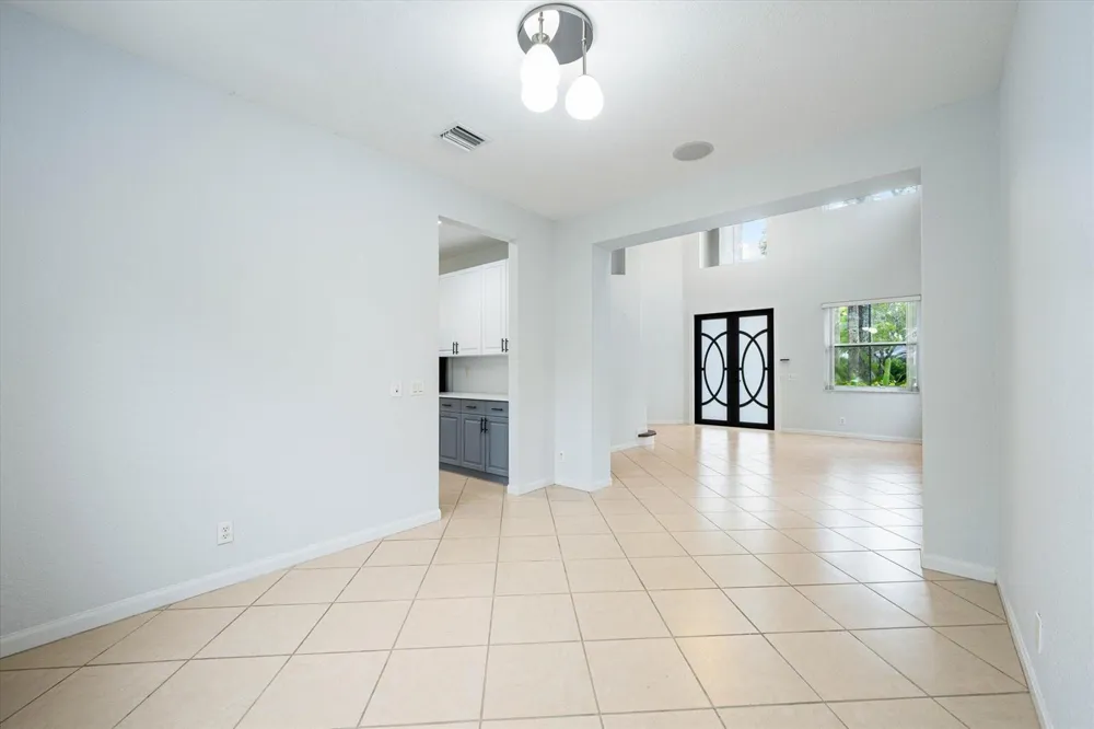 890 HAWTHORN TERRACE Weston, FL 33327