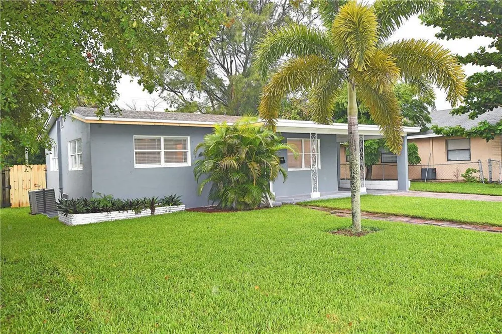 270 NW 43rd Street Oakland Park, FL 33309