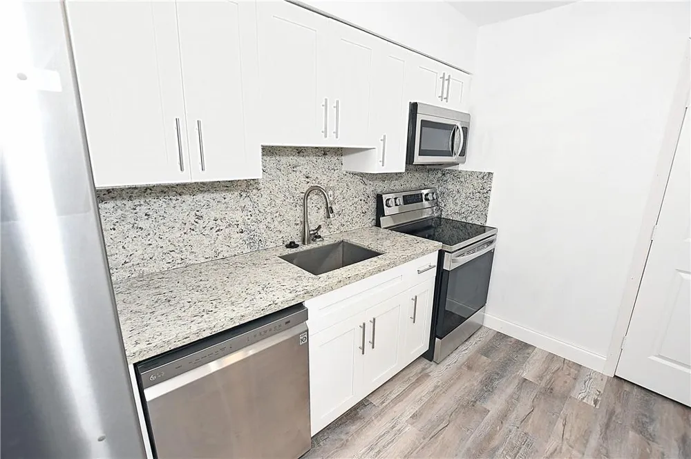 270 NW 43rd Street Oakland Park, FL 33309