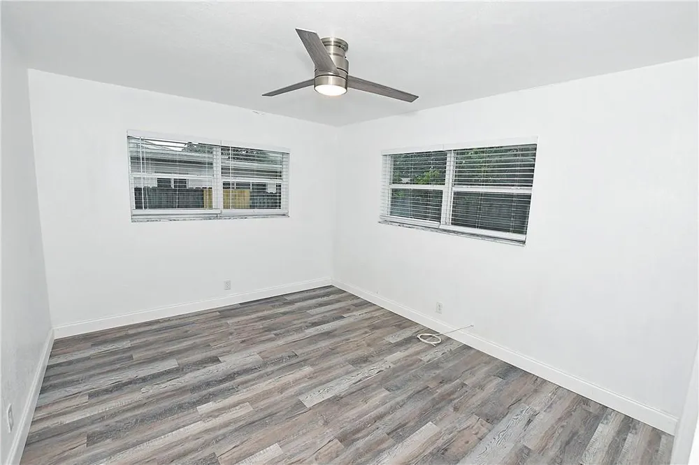 270 NW 43rd Street Oakland Park, FL 33309
