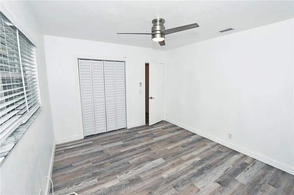 270 NW 43rd Street Oakland Park, FL 33309