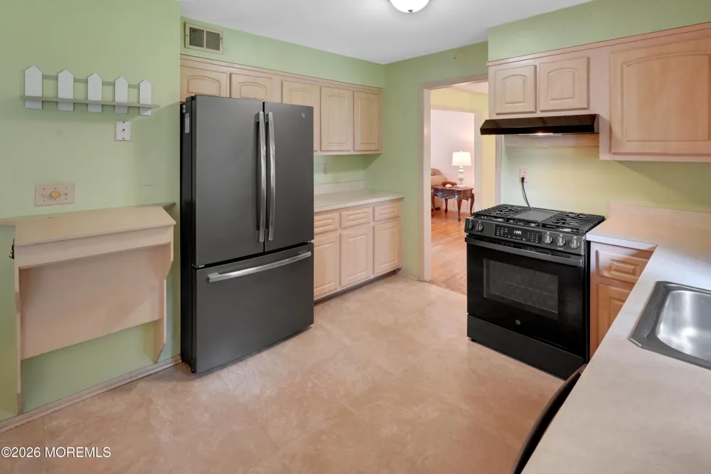 1413 Stanley Drive Wall, NJ 07719