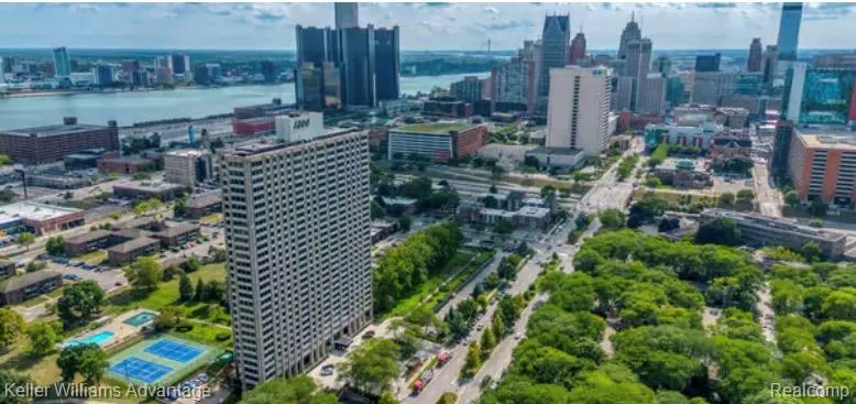 1300 Lafayette Blvd. #2610 Detroit City, MI 48207