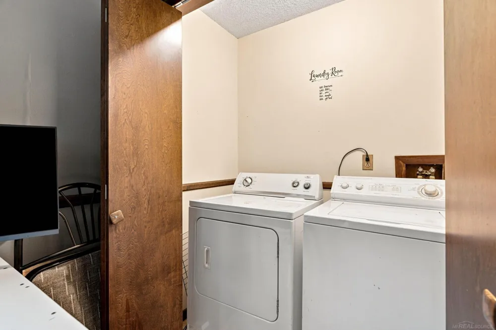 346 E Peck Road Elk Township, MI 48466