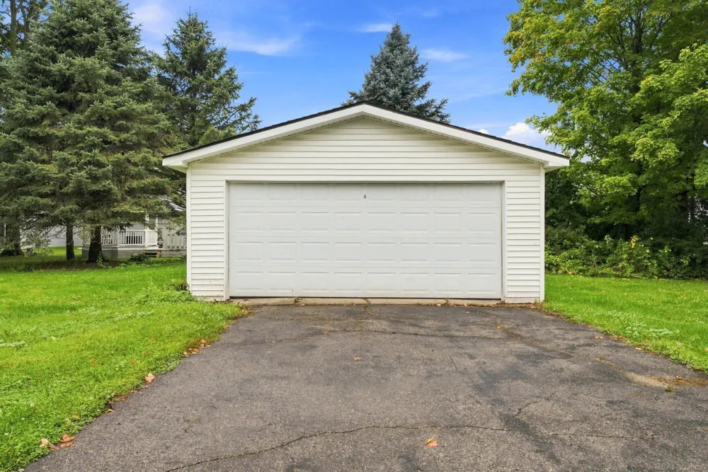 346 E Peck Road Elk Township, MI 48466