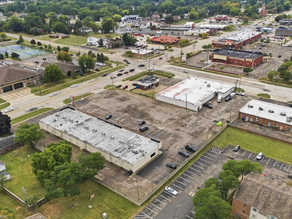 16861 E 14 Mile Road Fraser City, MI 48026