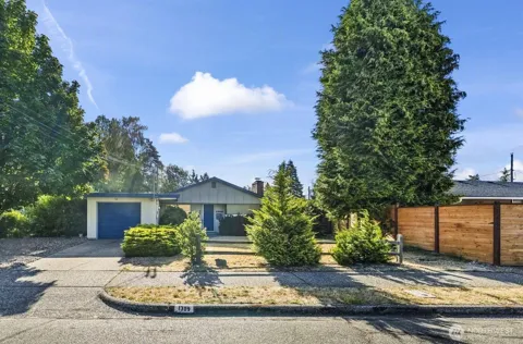 1309 Lenore Drive