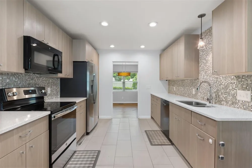 610 SWEETBRIAR ROAD Orlando, FL 32806