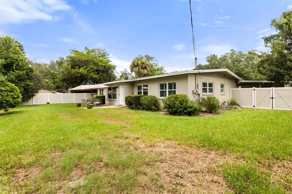610 SWEETBRIAR ROAD Orlando, FL 32806