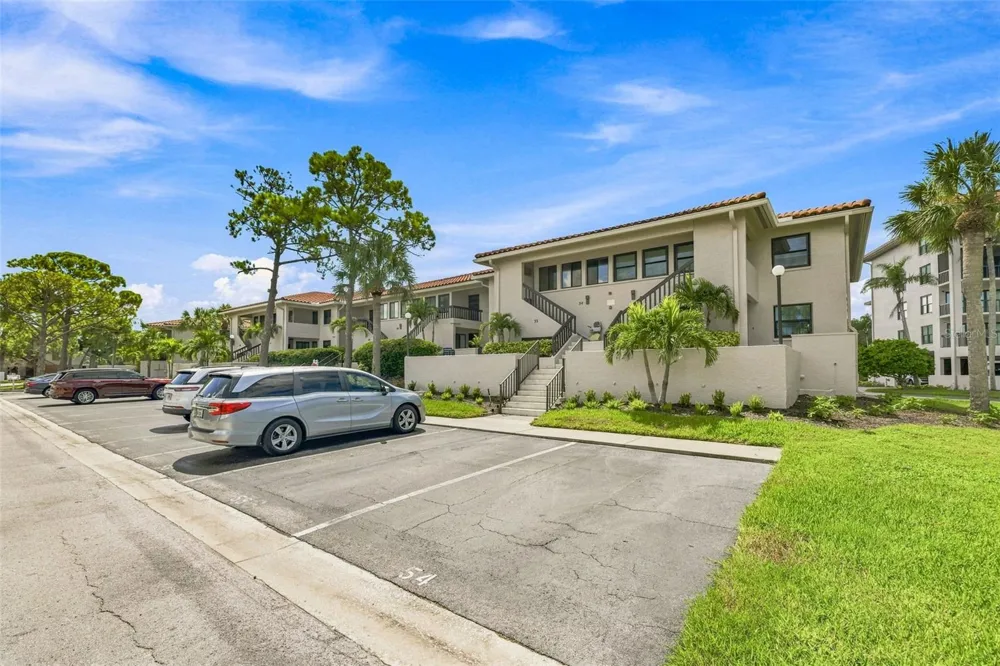 1805 MARINER DRIVE #53 Tarpon Springs, FL 34689