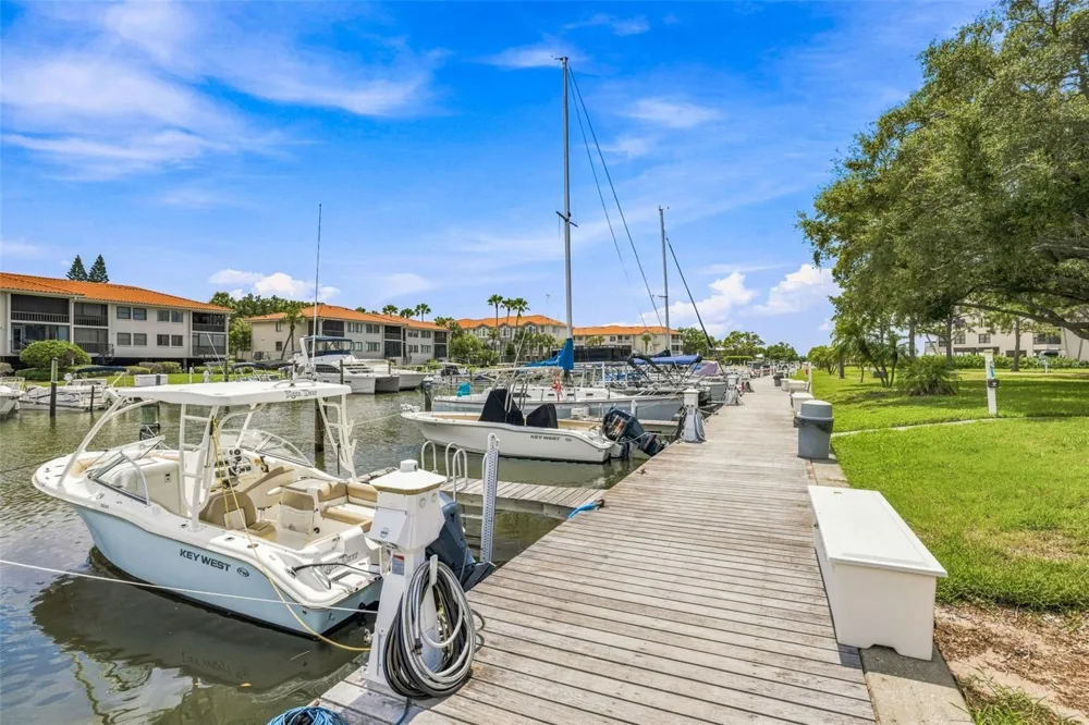 1805 MARINER DRIVE #53 Tarpon Springs, FL 34689