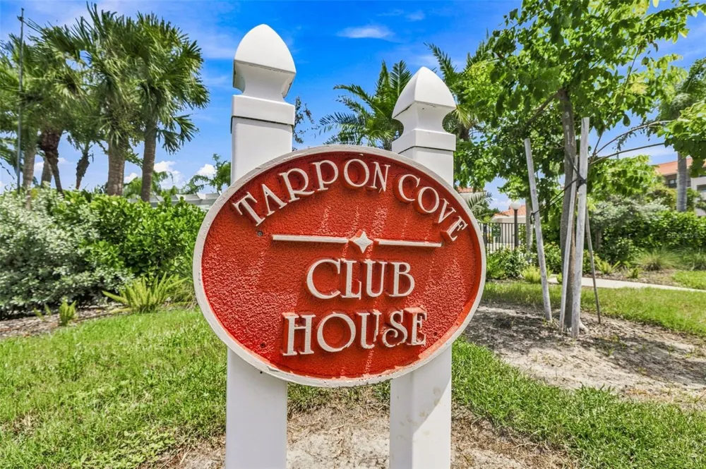1805 MARINER DRIVE #53 Tarpon Springs, FL 34689