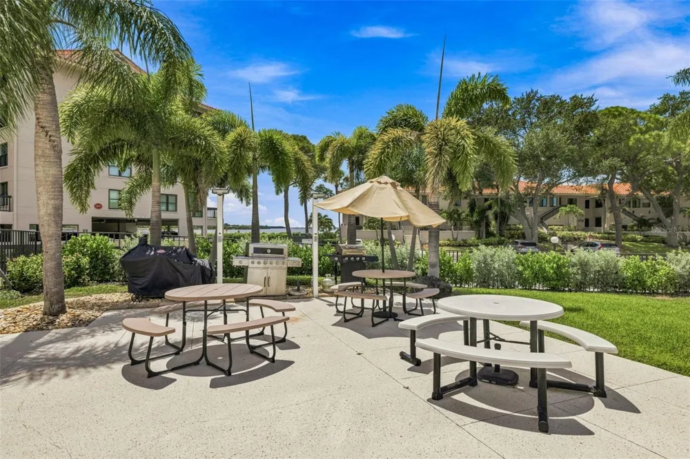 1805 MARINER DRIVE #53 Tarpon Springs, FL 34689
