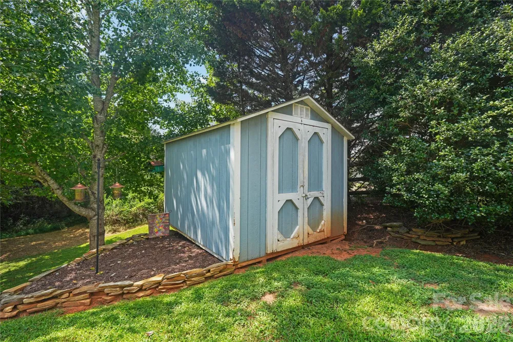 190 Almora Loop Mooresville, NC 28115