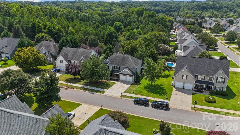 190 Almora Loop Mooresville, NC 28115