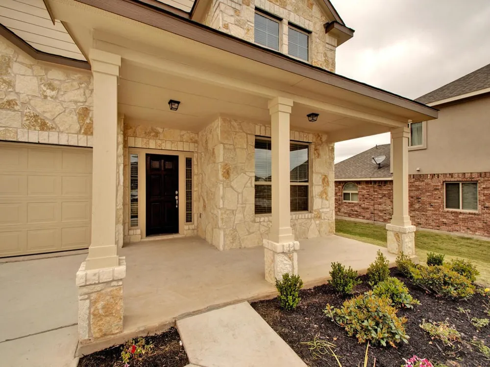 2004 Braunig Cove Round Rock, TX 78664