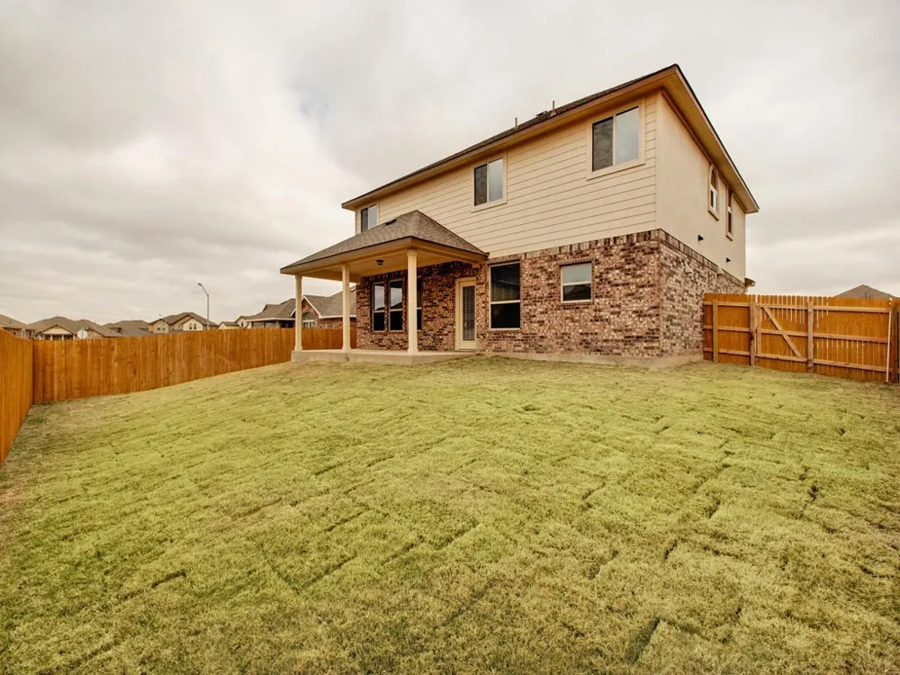 2004 Braunig Cove Round Rock, TX 78664