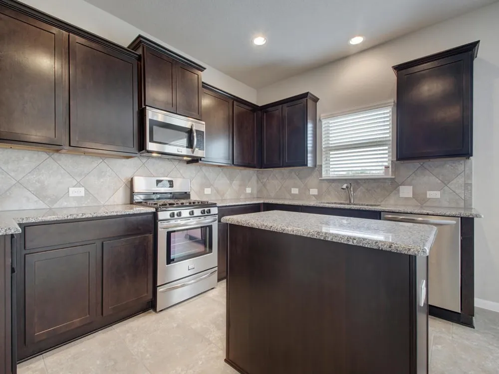 2004 Braunig Cove Round Rock, TX 78664