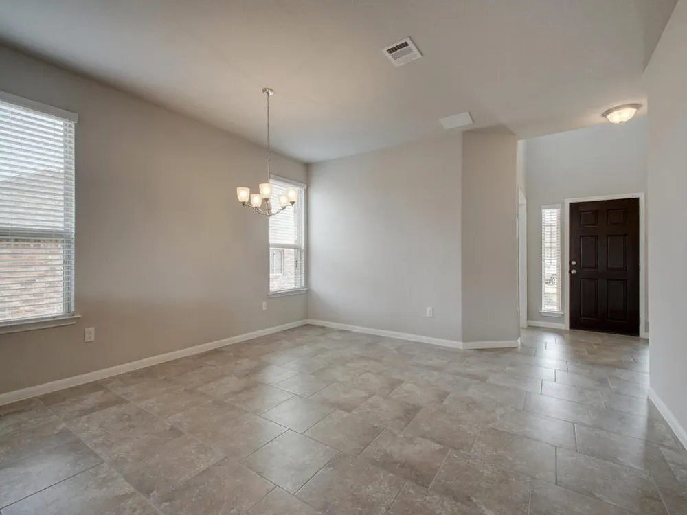 2004 Braunig Cove Round Rock, TX 78664
