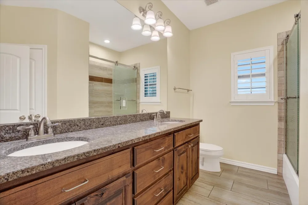 2000 Adams Lane S Azle, TX 76020