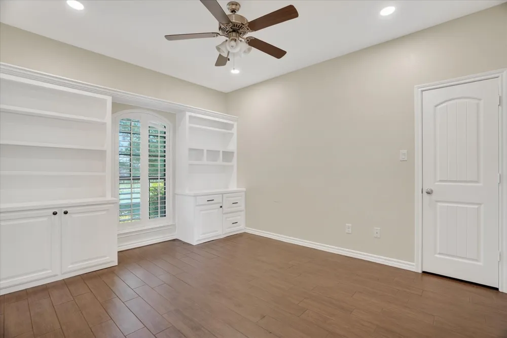 2000 Adams Lane S Azle, TX 76020