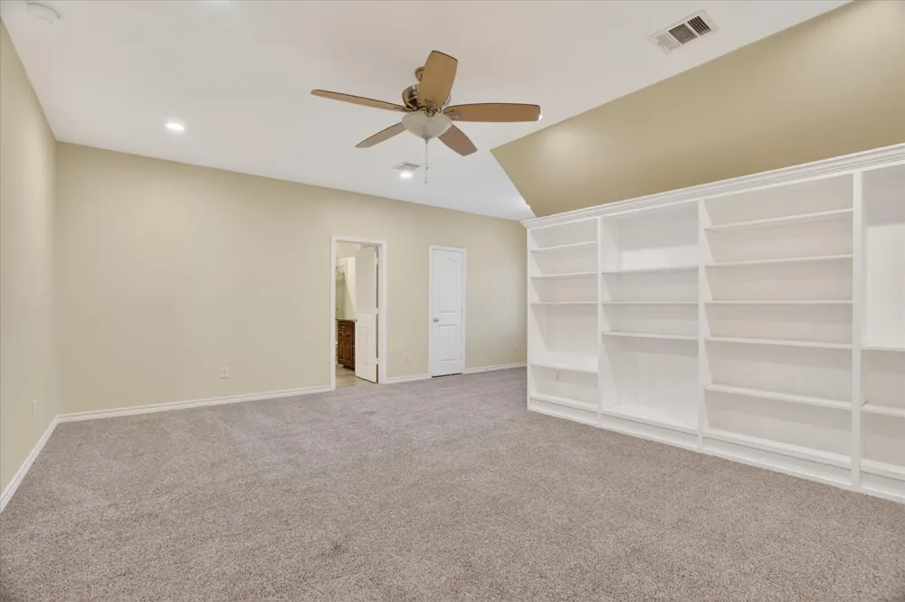 2000 Adams Lane S Azle, TX 76020