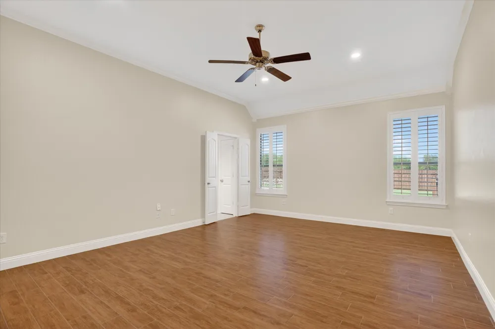 2000 Adams Lane S Azle, TX 76020
