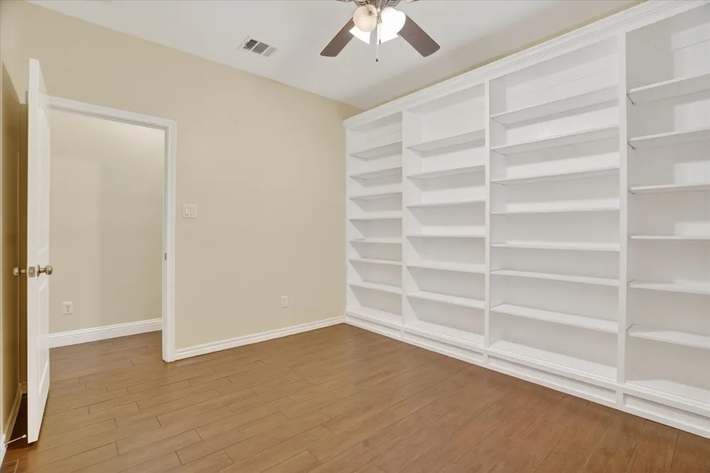 2000 Adams Lane S Azle, TX 76020