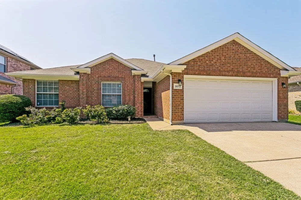 3012 Berkshire Lane Corinth, TX 76210