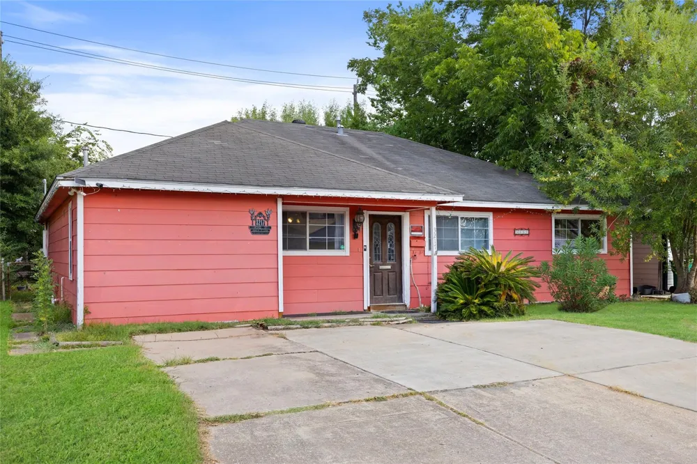 3217 Bond Street Pasadena, TX 77503