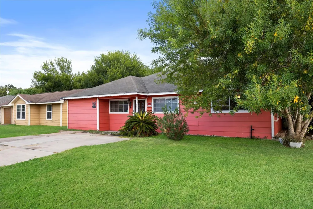 3217 Bond Street Pasadena, TX 77503